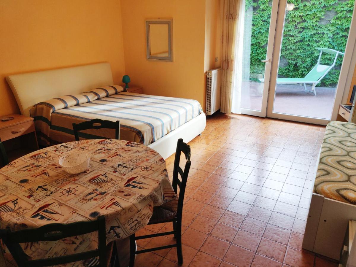 Residenza Il Poggio Apartment Сан Бартоломео ал Маре Екстериор снимка